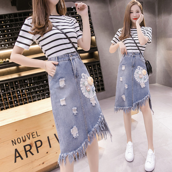 Női alkalmi szoknya 3D elemes aszimmetrikus mintával