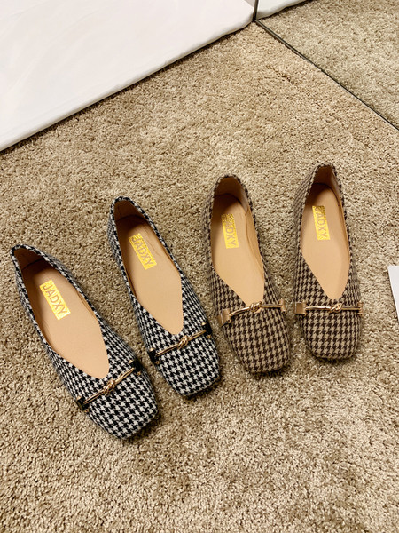 Ženske casual cipele s ravnim potplatom i metalnim elementom