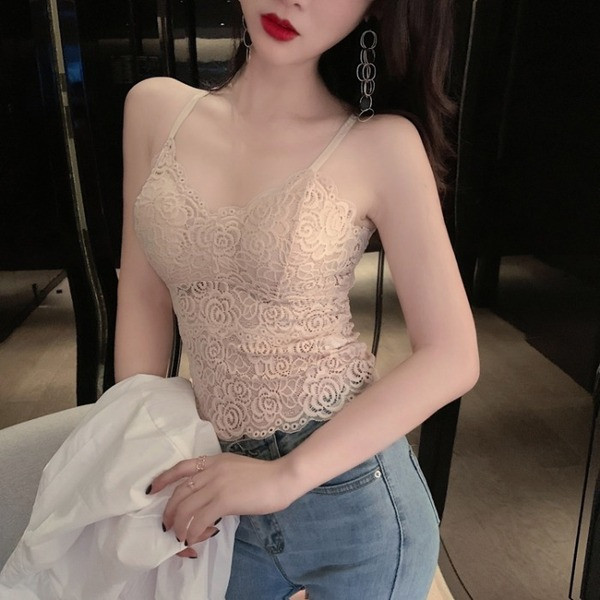 Bustiera de dama din dantela cu bretele subtiri si tampoane