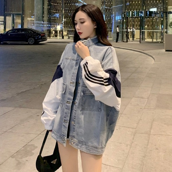 Proljetna ženska traper jakna - široki model