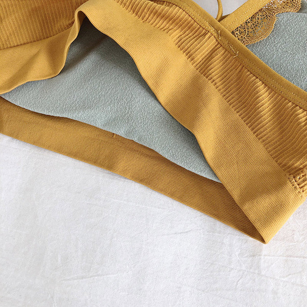 Bustiera de dama de zi cu zi cu bretele incrucisate si dantela