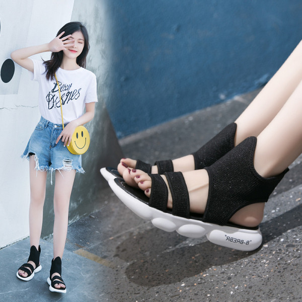 Naujo modelio moteriškos basutės su eko zomšos petnešėlėmis ir blizgučių elementu