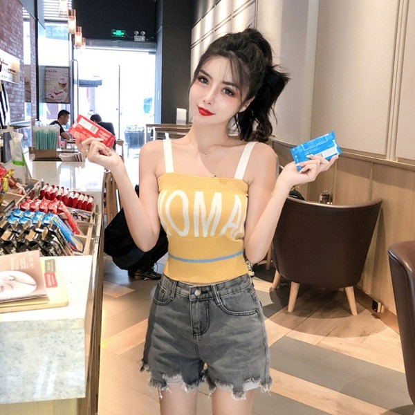 Maieu de vară de damă din tricotat subțire cu inscripție