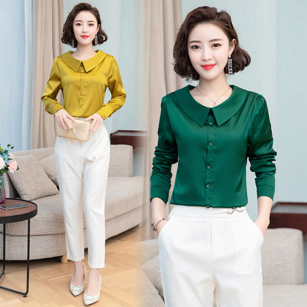 Moderna ženska košulja s kragnom i gumbima