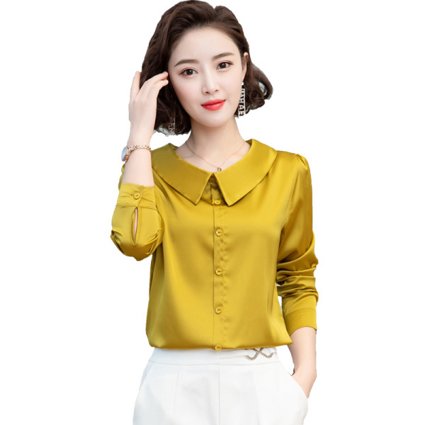 Moderna ženska košulja s kragnom i gumbima
