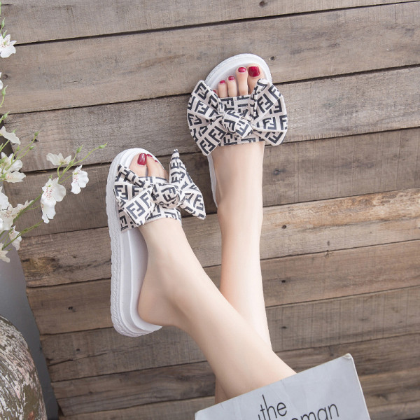 Papuci casual de dama cu panglica si talpa plata potriviti pentru plaja