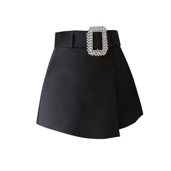 Moteriški šortai aukštu juosmeniu ir diržu