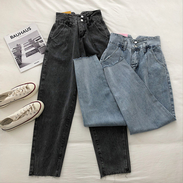 Dabartinis moteriškų džinsų tiesus modelis aukštu juosmeniu