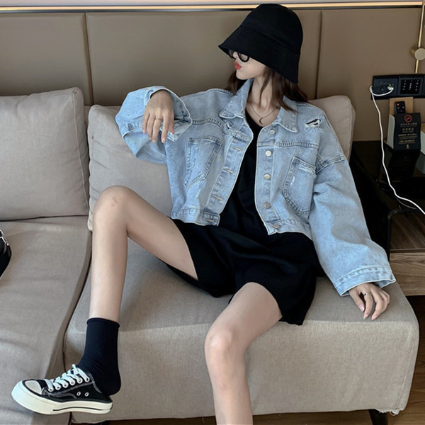 Kevadine naiste nööpidega teksajakk