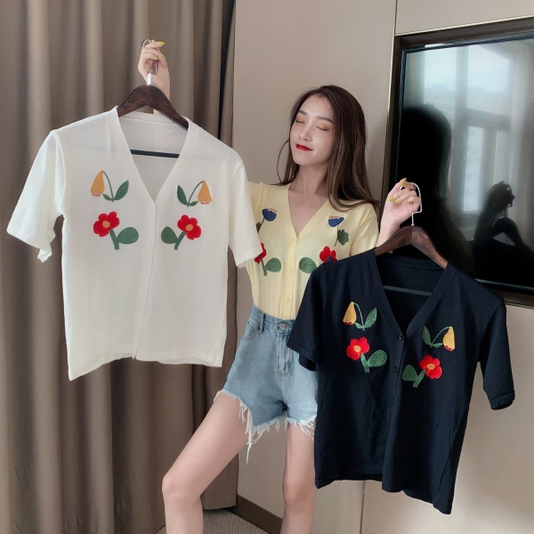 Cămașă casual de damă cu nasturi și broderie cu flori