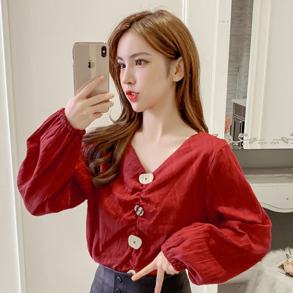 Női alkalmi ing spitz nyakkivágással és gombokkal