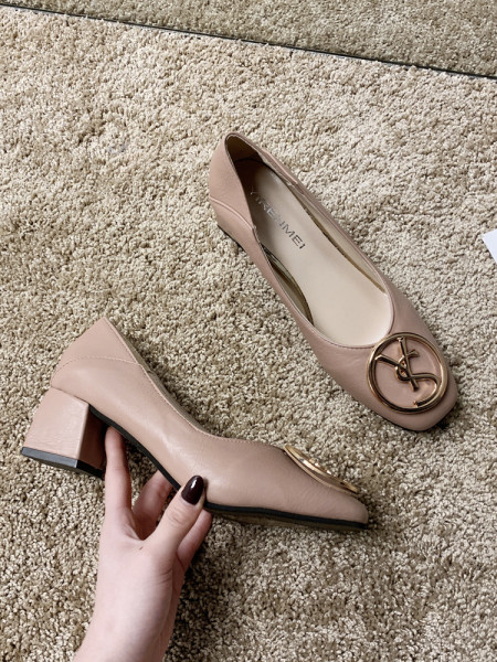 Moteriški laisvalaikio batai iš eko odos su metaliniu elementu ir 4 cm storio kulnu