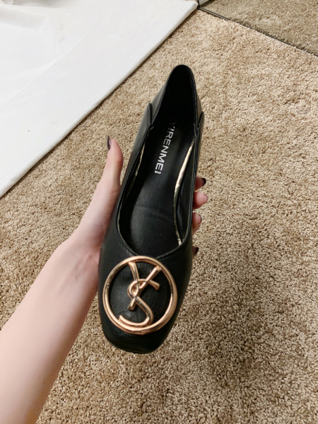 Moteriški laisvalaikio batai iš eko odos su metaliniu elementu ir 4 cm storio kulnu