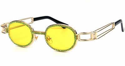 Modernas sieviešu brilles ar apaļām lēcām un dekorācijas akmeņiem