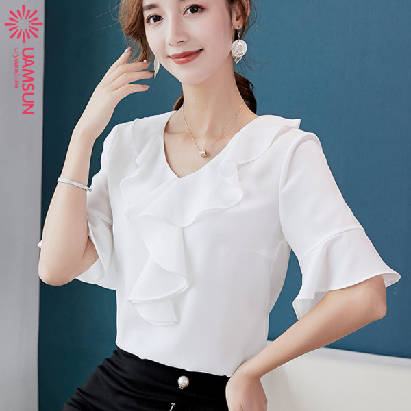 Bluză de damă elegantă cu mâneci 3/4 și decolteu oval potrivită primăverii