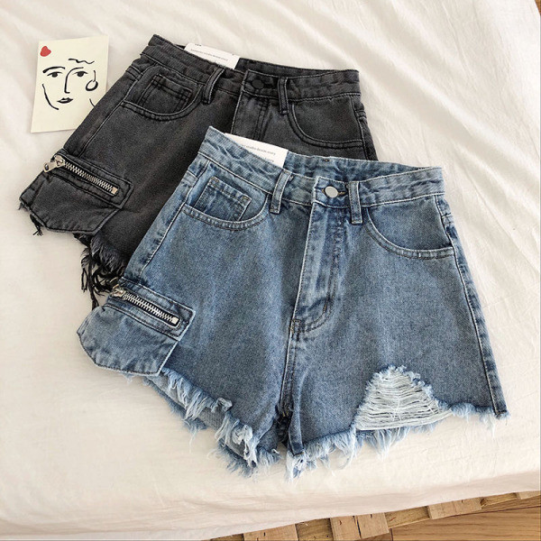 Model nou de pantaloni scurti de dama cu talie inalta, buzunare si motive rupte