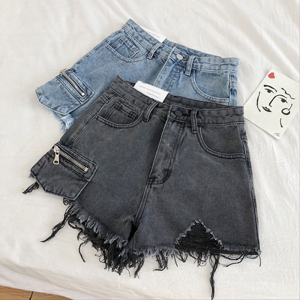 Model nou de pantaloni scurti de dama cu talie inalta, buzunare si motive rupte