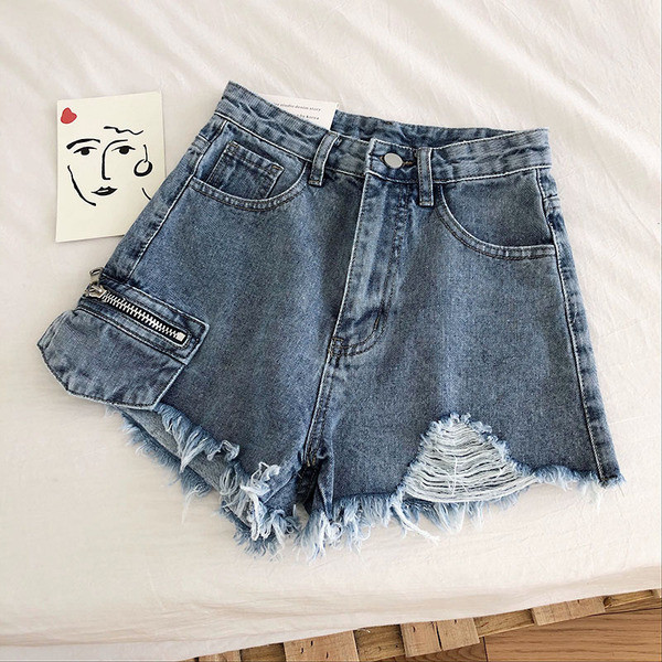 Model nou de pantaloni scurti de dama cu talie inalta, buzunare si motive rupte