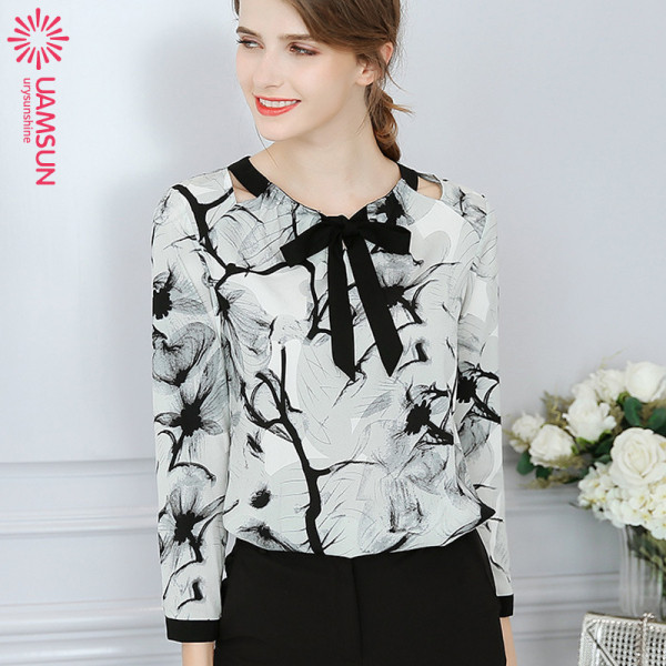 Bluză de damă elegantă cu mâneci lungi și decolteu oval cu panglică