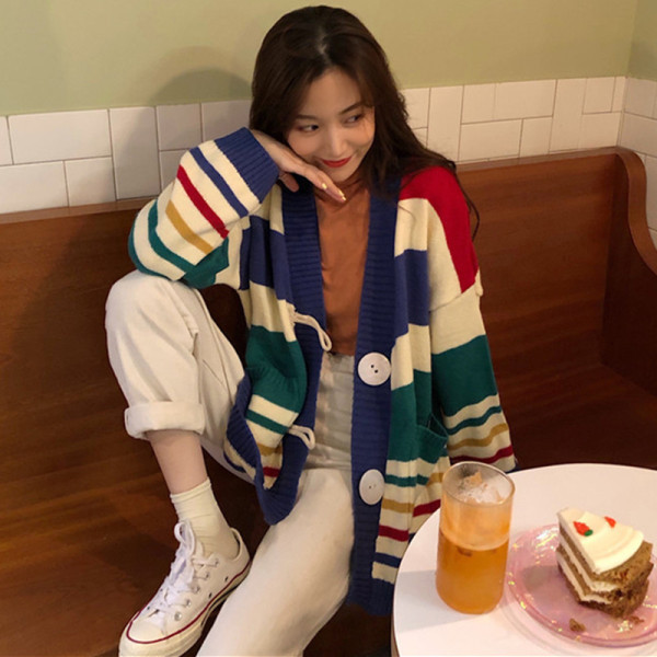 Lai naiste triibuline vest suurte aluspükstega