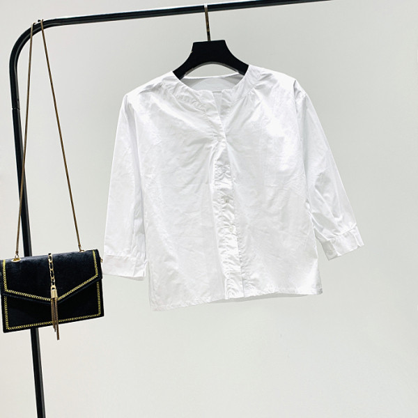 Cămașă modernă de damă cu decolteu rotund și mâneci 3/4