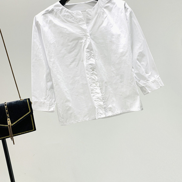 Cămașă modernă de damă cu decolteu rotund și mâneci 3/4