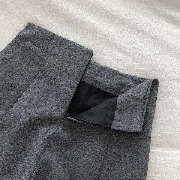 Modern női rövidnadrág magas derékkal és keresztkötéssel