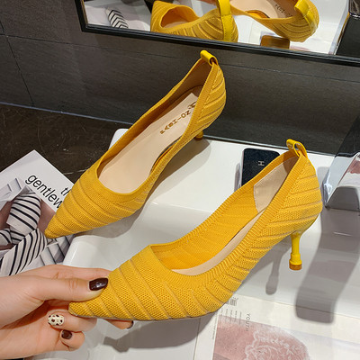 Pantofi moderni de dama din material textil cu toc subtire - model ascutit