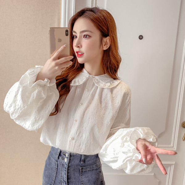 Női alkalmi ing gombokkal és hosszú, széles ujjú