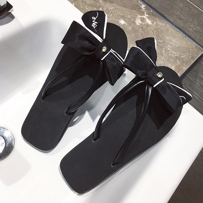 Moteriškos laisvalaikio šlepetės su kaspinu, tinkamos paplūdimiui