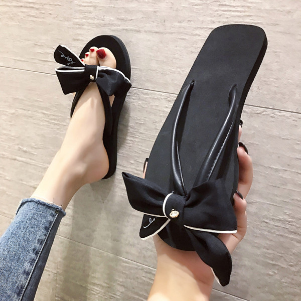 Moteriškos laisvalaikio šlepetės su kaspinu, tinkamos paplūdimiui