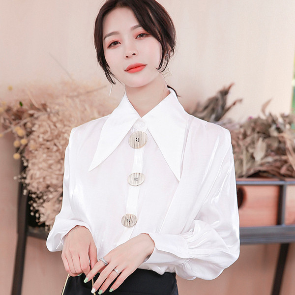 Női sifon ing gombokkal és hosszú ujjú