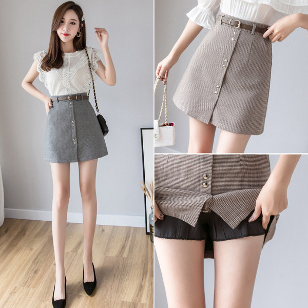 Fusta scurta dama casual cu talie inalta si nasturi