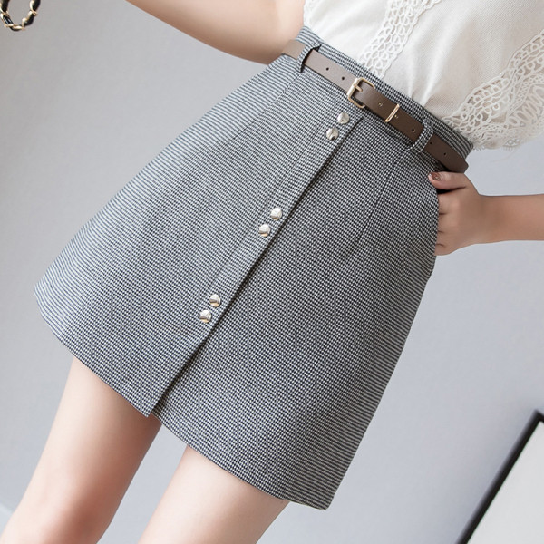 Fusta scurta dama casual cu talie inalta si nasturi