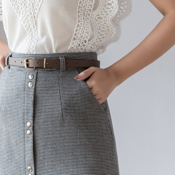 Fusta scurta dama casual cu talie inalta si nasturi