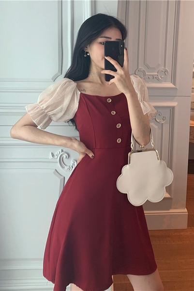 Rochie retro dama cu nasturi si maneci scurte din tul