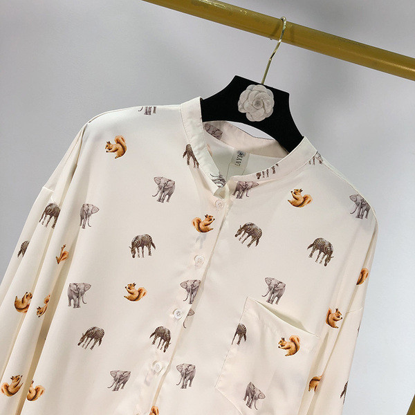 Moderna ženska košulja klasični model sa aplikacijom