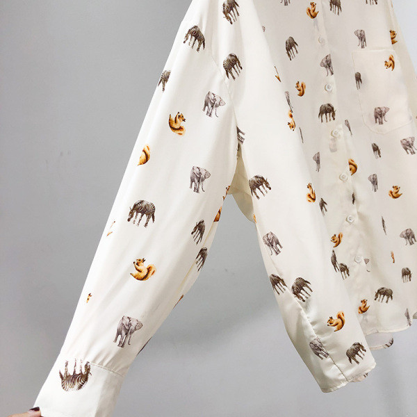 Moderna ženska košulja klasični model sa aplikacijom