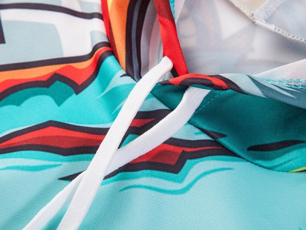 Hanorac pentru bărbați model NOU cu aplicație și glugă