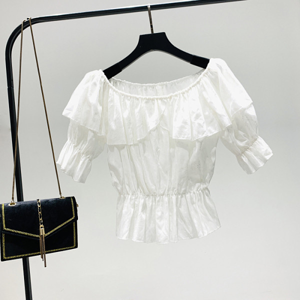 Bluza de dama model nou cu decolteu barca si maneci scurte