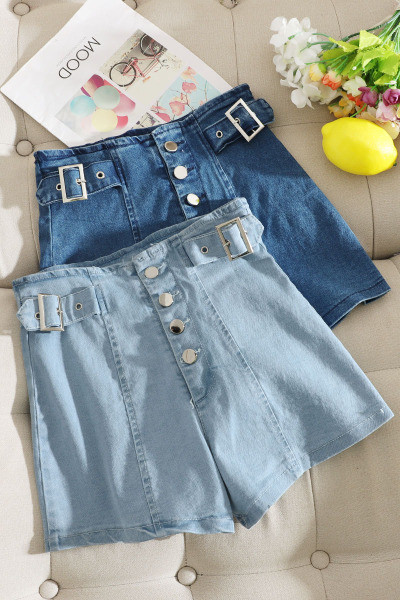 Farmer rövidnadrág gombokkal és állítható derékkal