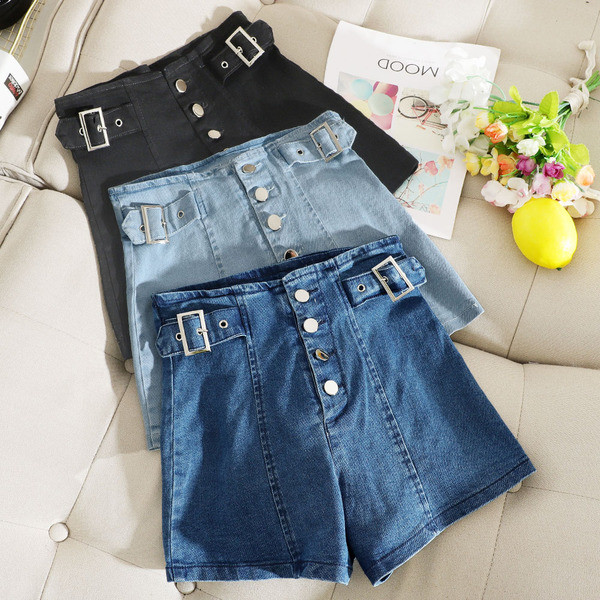 Farmer rövidnadrág gombokkal és állítható derékkal