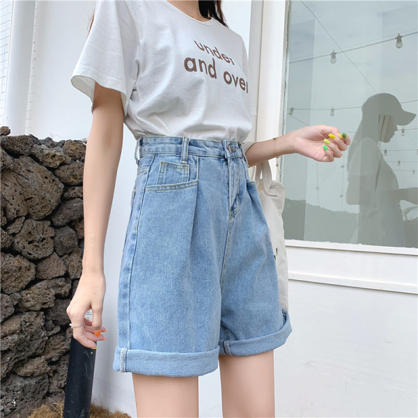 Viegli šorti plats modelis ar augstu vidukli un izmēriem līdz 5XL