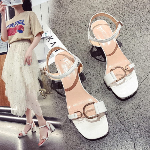 Sandale de dama cu element metalic si toc patrat