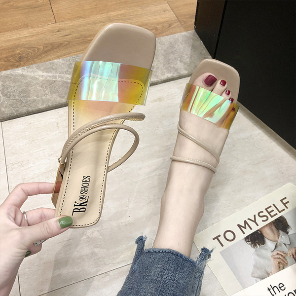 Sieviešu čības ar zemu kvadrātveida papēdi un krāsainu silikona siksnu