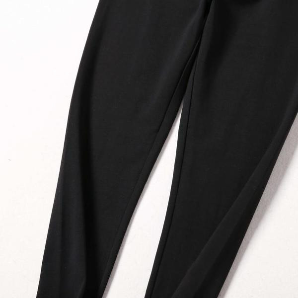 Дамски спортен клин подходящ за йога