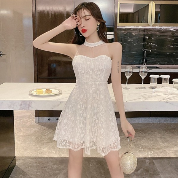 Pitsist naiste lühike madala kraega kleit