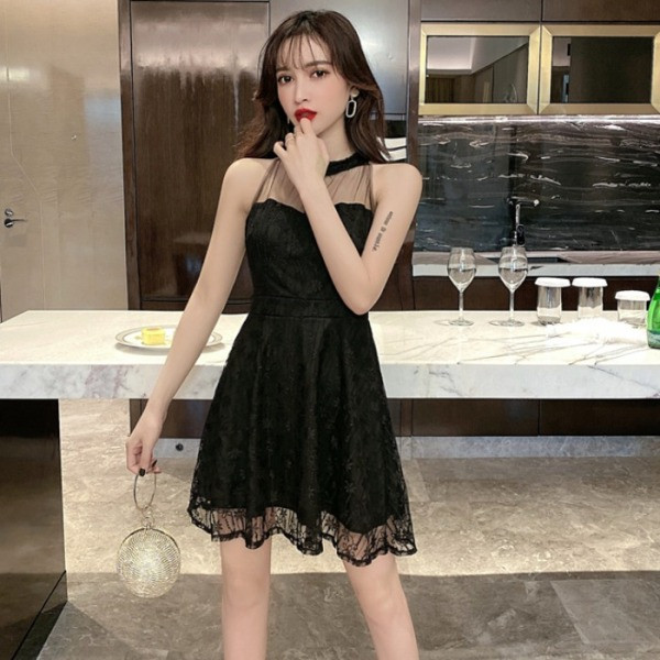 Pitsist naiste lühike madala kraega kleit