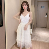 Ikdienas sieviešu kleita ar tillu un plānām lencēm