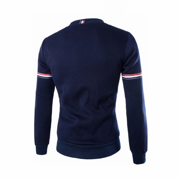 Vienkāršs vīriešu sporta krekla modelis ar ovālu kakla izgriezumu un rāvējslēdzēju